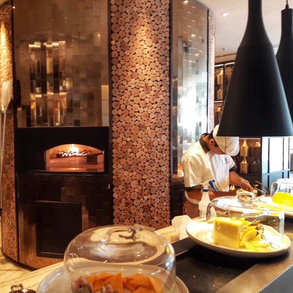 CUSTOM ROUND OVEN